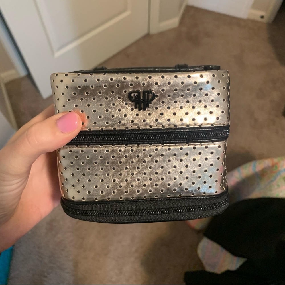 PurseN Silver and Black Perforated Bag
